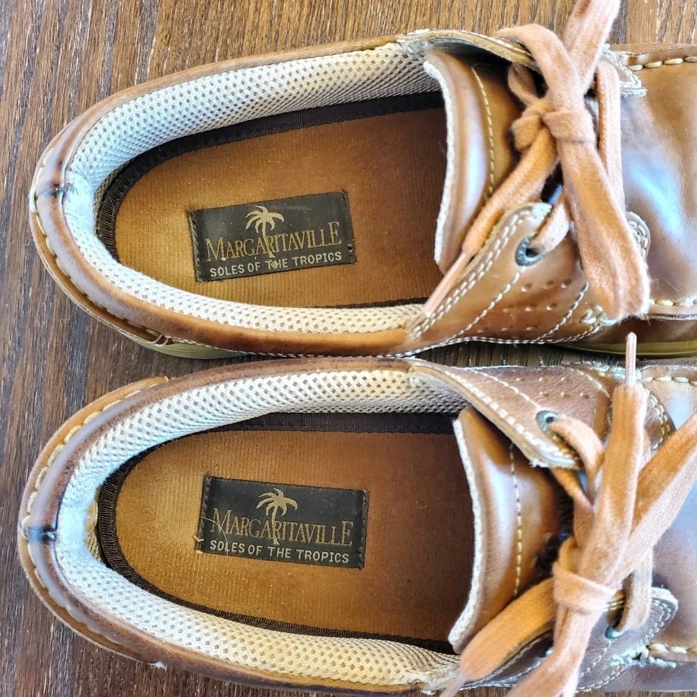 Margaritaville 'DREAMIN' Leather Mens Size 8 Anchor Tan Boat Shoes 2-Eye Loafers